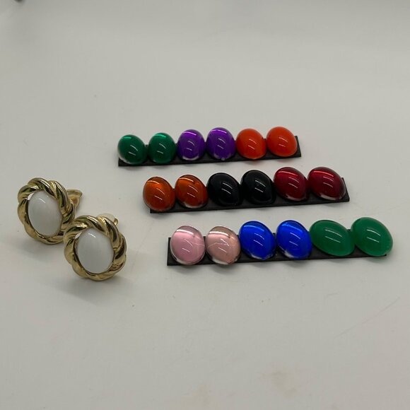 Vintage Gold-Tone Interchangeable Clip-On Earrings 10 Interchangeable Cabochons - Picture 4 of 13